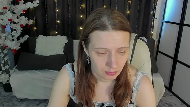 Kathrine Meyer online show from March 19, 2026, 2:44 am