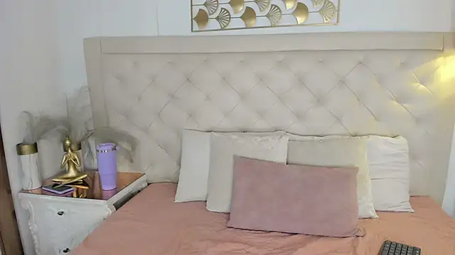 sweets one online show from March 26, 2026, 3:38 am