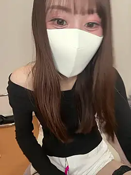momo mm online show from May 7, 2026, 3:00 am