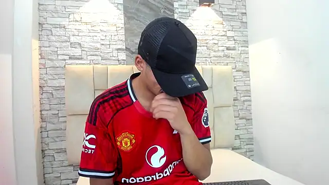 samuel wyatt online show from March 6, 2026, 1:06 pm