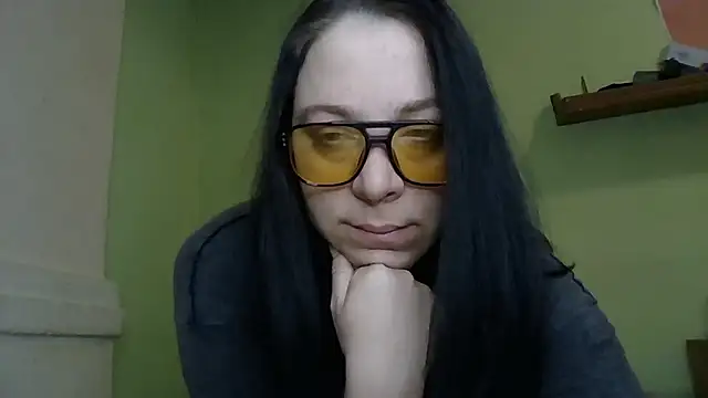 MillaSourety online show from February 12, 2026, 8:47 am