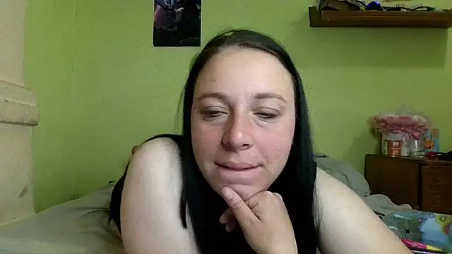 Snapshot of MillaSourety chatting on May 2, 2026, 10:42 am MillaSourety online show from May 2, 2026, 10:42 am