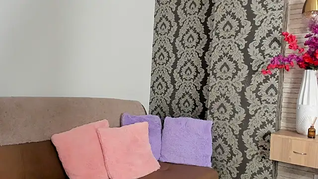 Snapshot of Charlotte-Wright chatting on February 8, 2026, 11:41 am Charlotte-Wright online show from February 8, 2026, 11:41 am