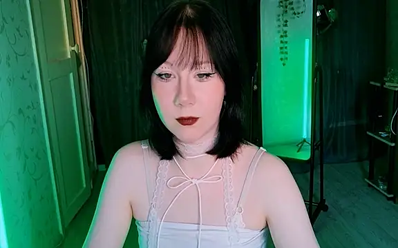 Snapshot of marty_bree chatting on February 18, 2026, 2:02 pm marty bree online show from February 18, 2026, 2:02 pm