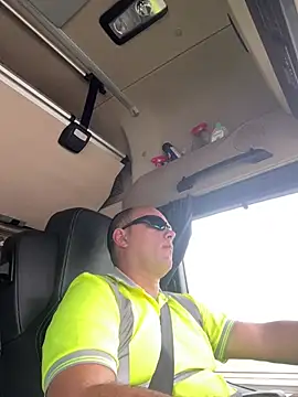 kipsy0 online show from April 9, 2026, 1:50 pm