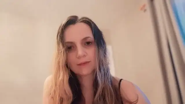 Snapshot of ShyFlameLive chatting on May 29, 2026, 12:49 am ShyFlameLive online show from May 29, 2026, 12:49 am