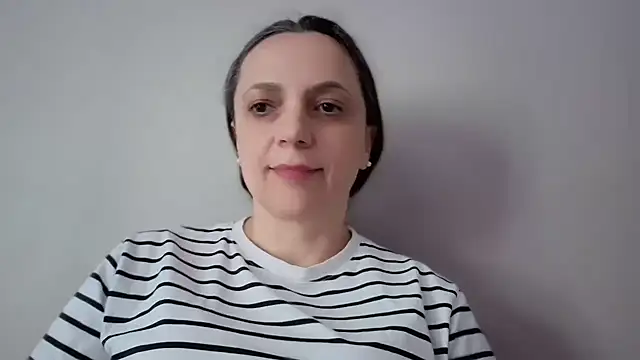 Snapshot of ShyFlameLive chatting on May 26, 2026, 3:43 pm ShyFlameLive online show from May 26, 2026, 3:43 pm