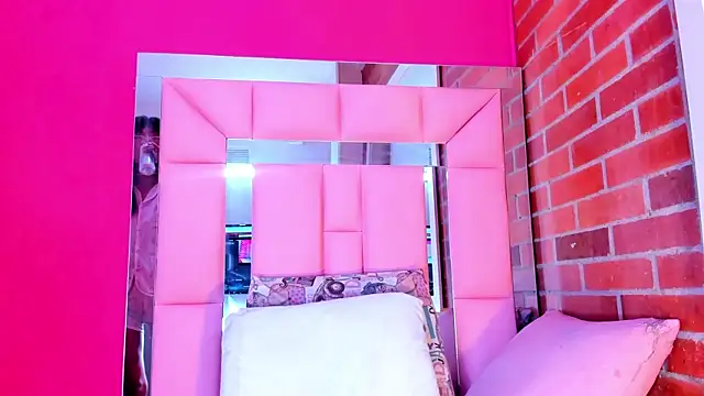 Snapshot of Baby_doll_XOXO chatting on February 25, 2026, 12:16 pm Baby doll XOXO online show from February 25, 2026, 12:16 pm