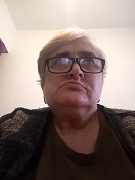 Snapshot of SusanStar874 chatting on February 4, 2026, 2:34 pm SusanStar874 online show from February 4, 2026, 2:34 pm