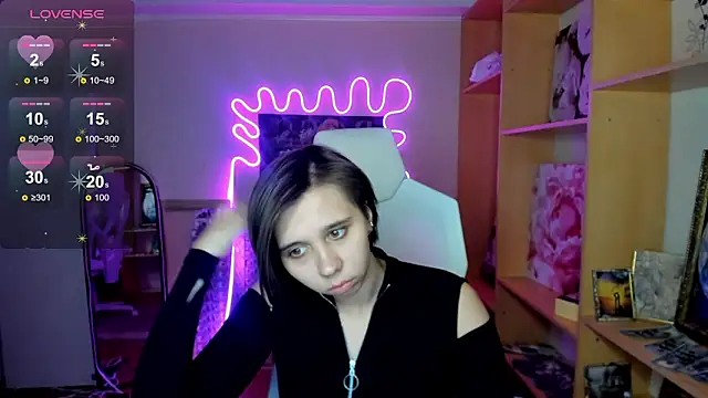 Scarlet Sirenn online show from February 5, 2026, 10:22 am