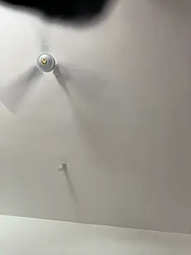 SluttyEll online show from February 15, 2026, 7:42 am