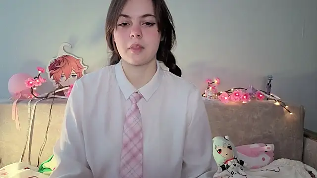  momomochi  online show from February 23, 2026, 3:41 am