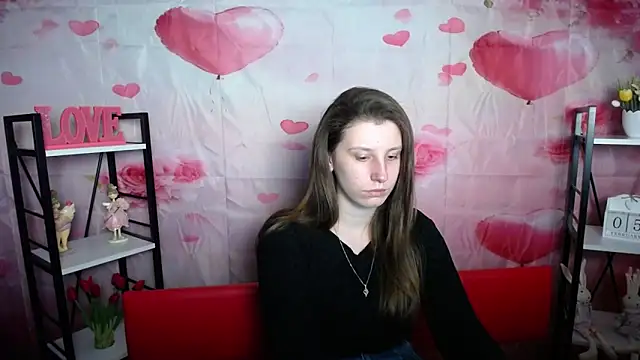 LilianaShine online show from February 7, 2026, 12:24 pm