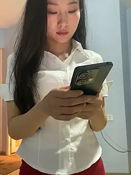 Snapshot of XiaoGui10 chatting on February 28, 2026, 3:11 pm XiaoGui10 online show from February 28, 2026, 3:11 pm