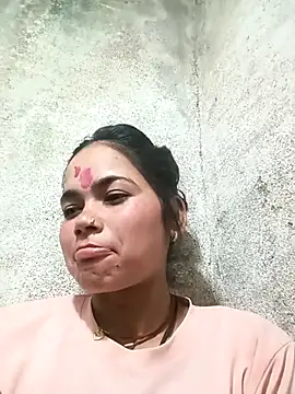 Sunali Bendre online show from March 25, 2026, 2:16 pm