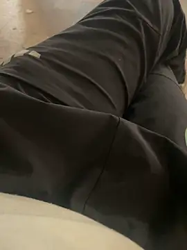 sifoubba91 online show from April 17, 2026, 10:01 pm