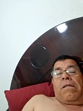 Snapshot of eros3442 chatting on February 9, 2026, 5:05 am eros3442 online show from February 9, 2026, 5:05 am