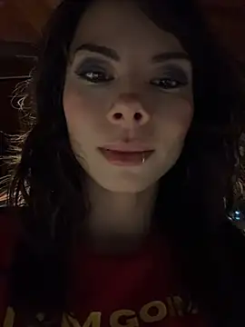 Isalove99 online show from April 12, 2026, 11:52 pm