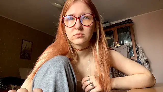 LaureenVielma online show from March 3, 2026, 7:26 am