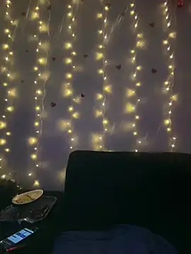 Snapshot of magic_man1085 chatting on February 15, 2026, 9:36 pm magic man1085 online show from February 15, 2026, 9:36 pm