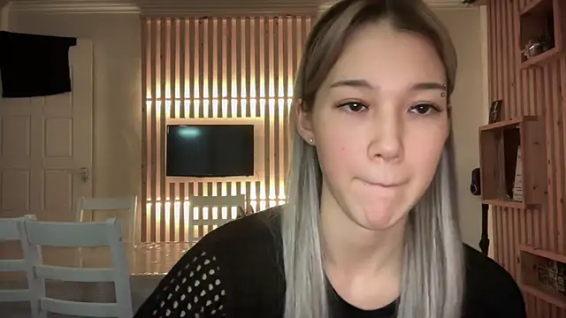 lilXdomiii online show from February 5, 2026, 1:29 pm