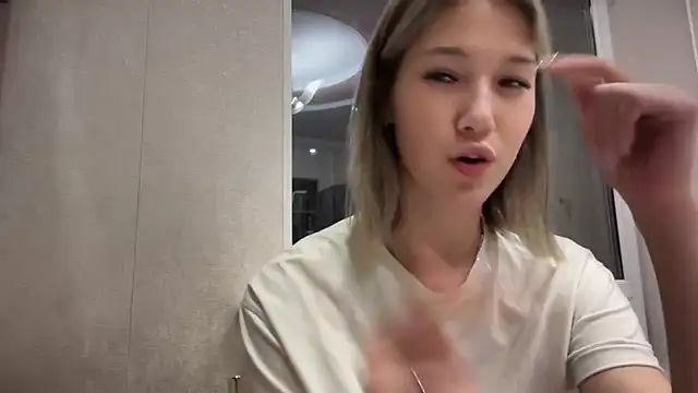 lilXdomiii online show from April 12, 2026, 5:38 pm