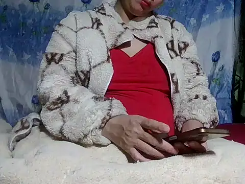 Snapshot of Pmn87 chatting on February 28, 2026, 4:06 pm Pmn87 online show from February 28, 2026, 4:06 pm