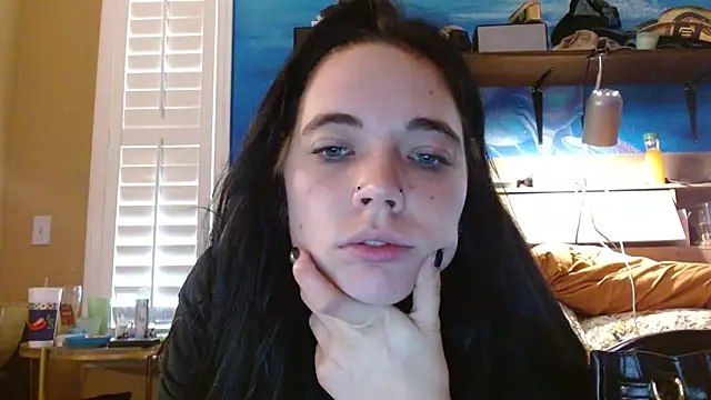 ahungkittykat online show from May 27, 2026, 5:09 pm