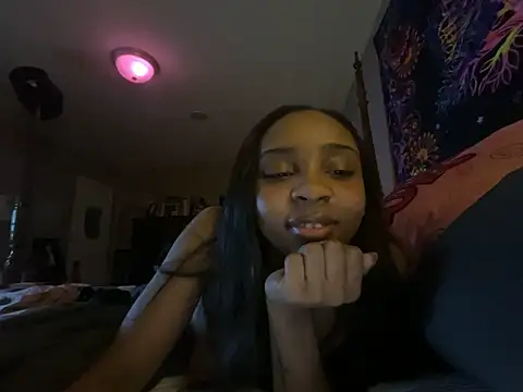 Snapshot of AngelSonnyXo chatting on February 15, 2026, 6:47 am AngelSonnyXo online show from February 15, 2026, 6:47 am