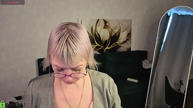 Ann Annise online show from February 25, 2026, 9:09 am