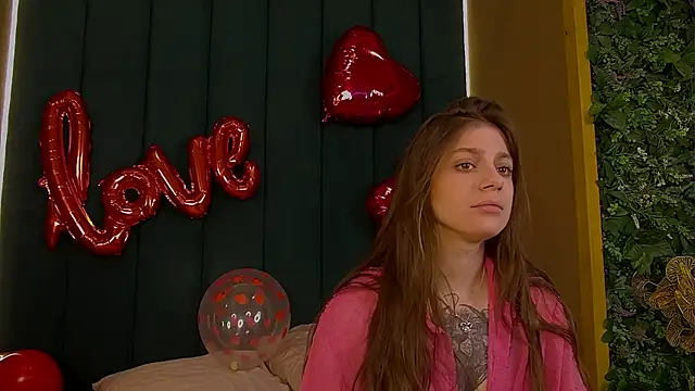 EileenElfie online show from February 11, 2026, 3:28 am