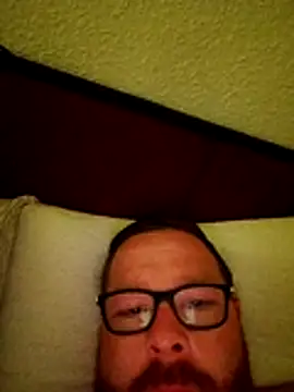Snapshot of Schaschi_90 chatting on July 13, 2026, 10:09 pm Schaschi 90 online show from July 13, 2026, 10:09 pm