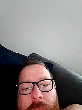 Snapshot of Schaschi_90 chatting on July 23, 2026, 6:33 am Schaschi 90 online show from July 23, 2026, 6:33 am