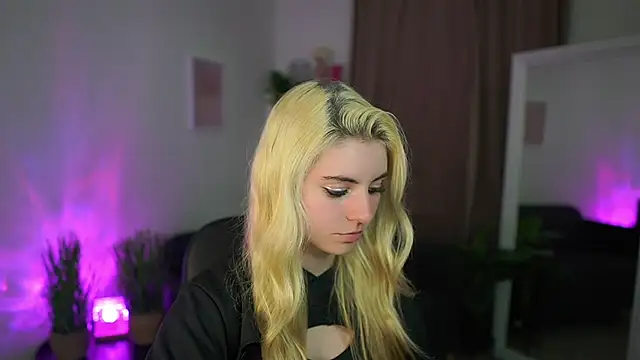 Snapshot of Jetpearl chatting on March 11, 2026, 8:14 pm Jetpearl online show from March 11, 2026, 8:14 pm