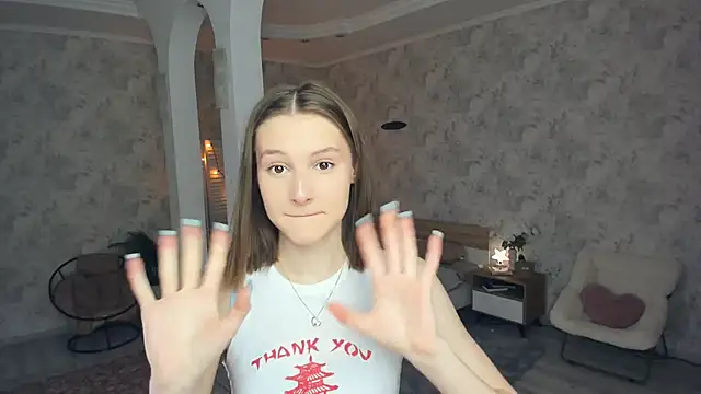 Snapshot of LianneBynon chatting on May 29, 2026, 8:53 am LianneBynon online show from May 29, 2026, 8:53 am