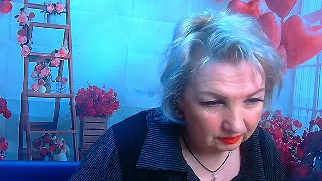 RenataDaster online show from April 8, 2026, 5:20 am