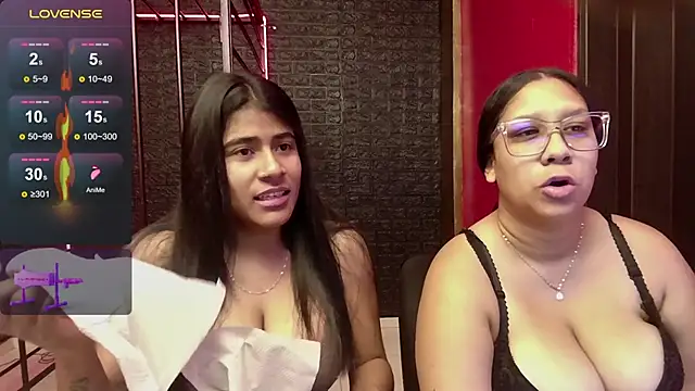 Snapshot of Paola__and__Rubi_ chatting on February 20, 2026, 12:29 pm Paola and Rubi online show from February 20, 2026, 12:29 pm