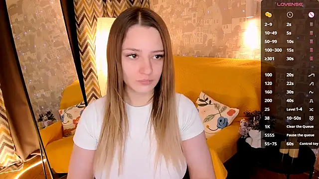 cherrykississ online show from August 1, 2026, 2:09 am