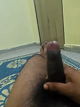 Romantic boy143 online show from June 6, 2026, 11:43 pm