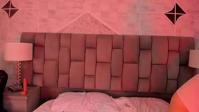 Snapshot of noahWolff_ chatting on February 14, 2026, 6:35 am noahWolff online show from February 14, 2026, 6:35 am