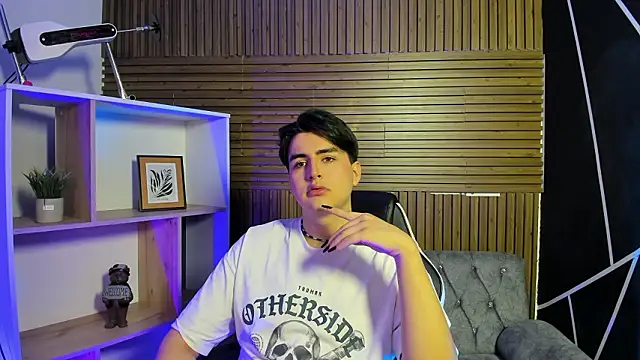 Snapshot of noahWolff_ chatting on February 26, 2026, 5:40 am noahWolff online show from February 26, 2026, 5:40 am