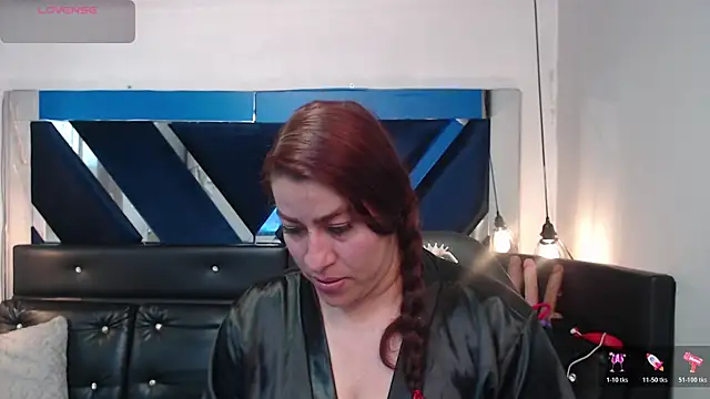Snapshot of Alison-mar chatting on July 17, 2026, 7:33 pm Alison-mar online show from July 17, 2026, 7:33 pm
