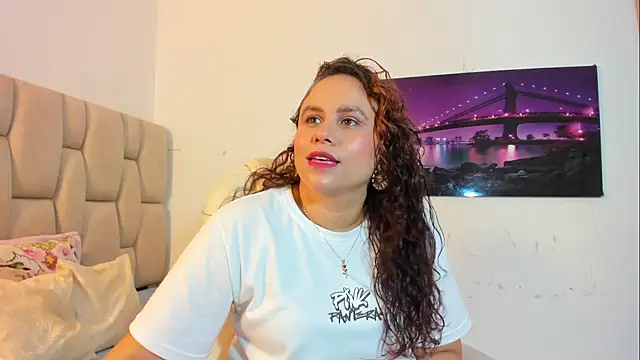 Snapshot of alennax chatting on May 29, 2026, 12:55 pm alennax online show from May 29, 2026, 12:55 pm