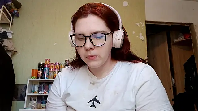 Snapshot of VannessaDillenbeck chatting on February 2, 2026, 9:30 am VannessaDillenbeck online show from February 2, 2026, 9:30 am