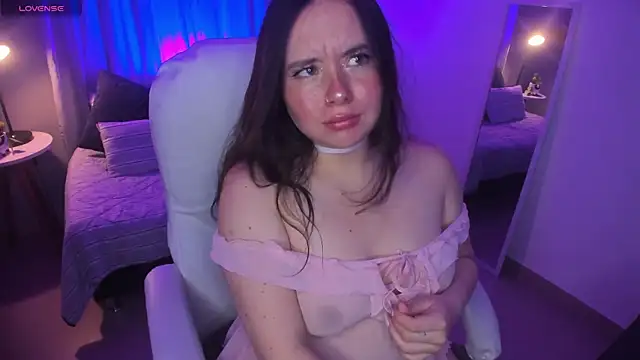 Raven sweeteyes online show from April 5, 2026, 12:12 pm