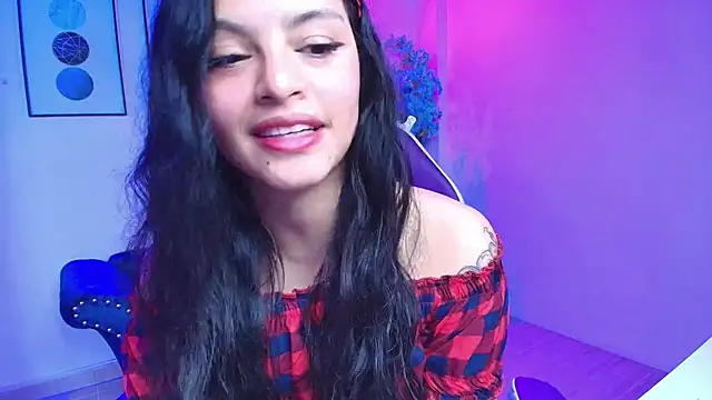 Maddie T18 online show from March 23, 2026, 11:43 am