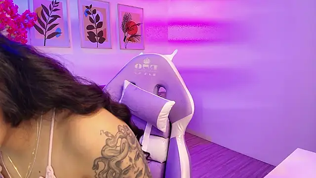 Maddie T18 online show from March 6, 2026, 11:38 am