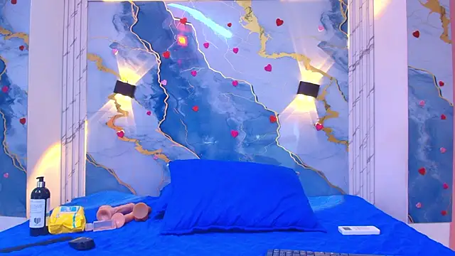 crystal love08 online show from March 26, 2026, 7:12 pm