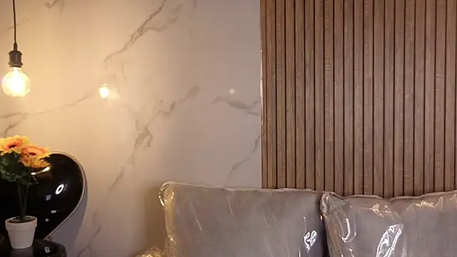 Snapshot of Perla_lovely_ chatting on June 17, 2026, 12:15 pm Perla lovely online show from June 17, 2026, 12:15 pm