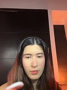 emicute  online show from February 3, 2026, 1:49 am